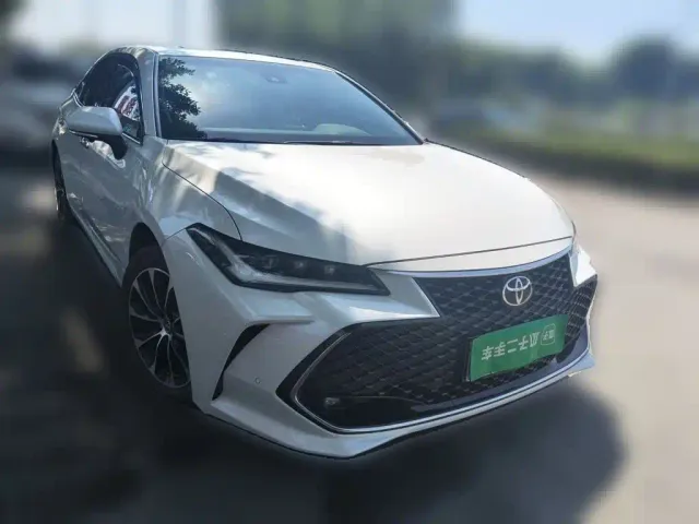 Toyota Avalon — Фото автомобиля 23