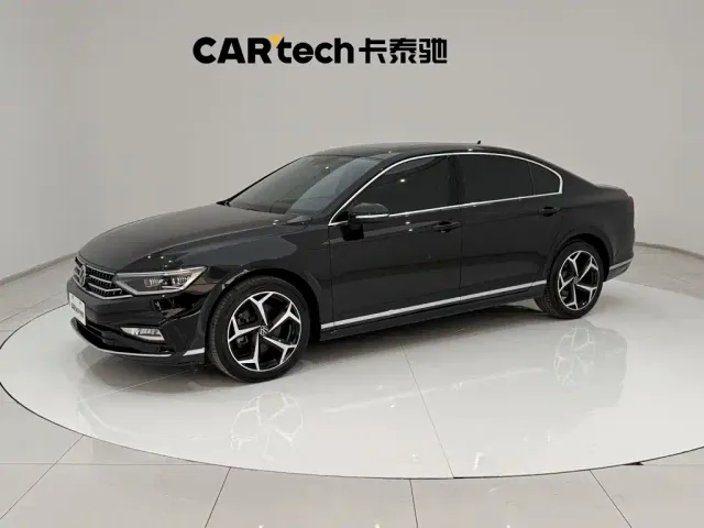 Фотография автомобиля — Volkswagen Magotan