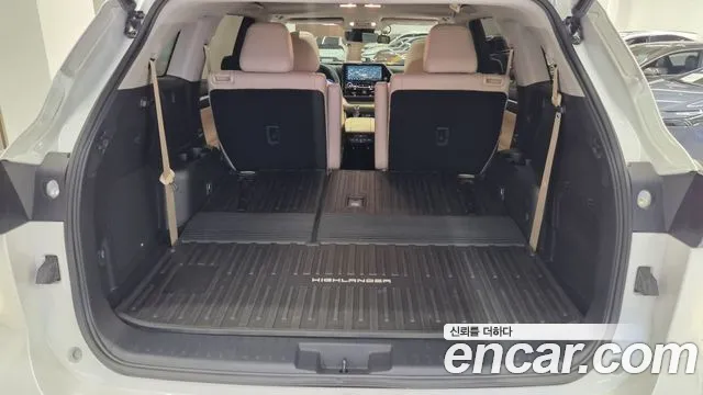 Toyota Highlander — Фото автомобиля 19