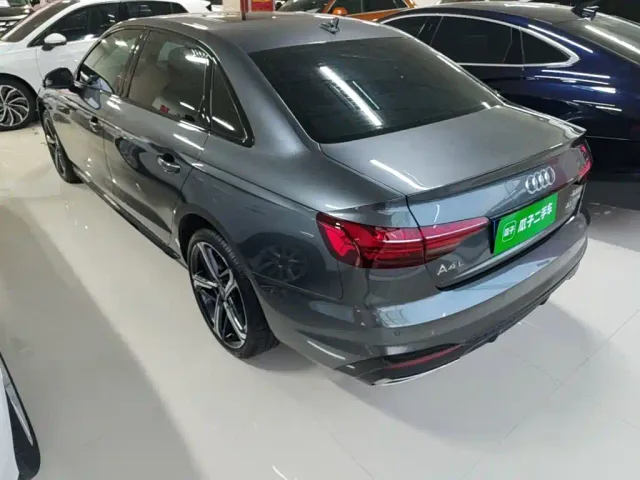 Audi A4L — Фото автомобиля 4