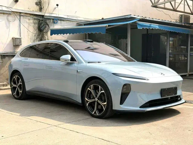 Nio ET5 Touring — Фото автомобиля 2