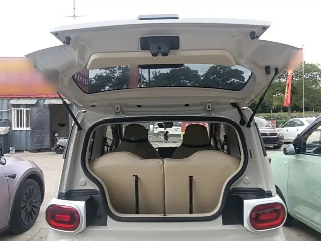 Wuling Hongguang Mini EV — Фото автомобиля 18