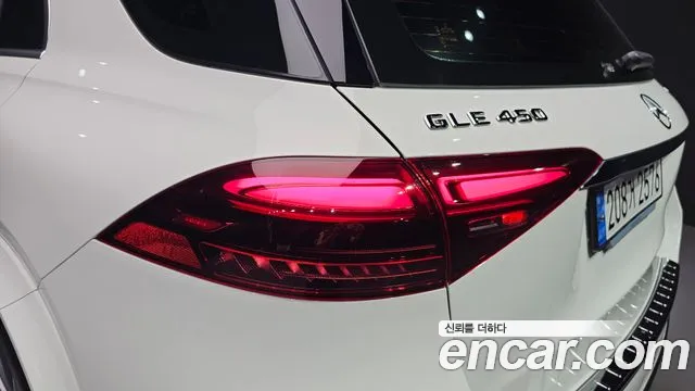 Mercedes-Benz GLE-Class — Фото автомобиля 17