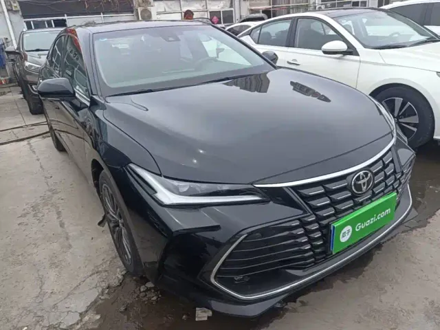 Toyota Avalon — Фото автомобиля 3