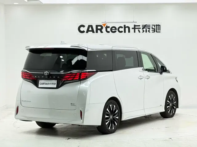 Toyota Alphard — Фото автомобиля 5