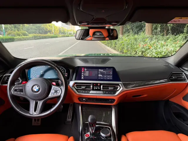 BMW M4 — Фото автомобиля 12