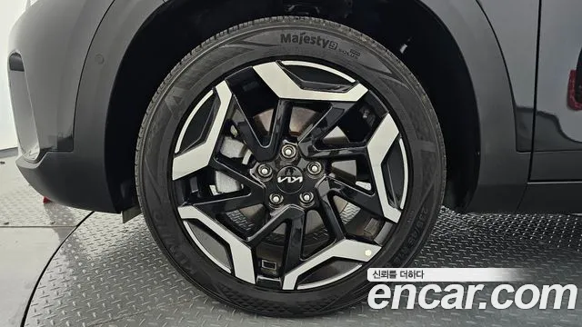 Kia Seltos Новый Seltos Бензин 1.6 турбо 2WD — Фото автомобиля 5