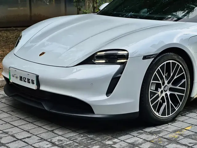 Porsche Taycan 2022 Facelift Taycan — Фото автомобиля 8