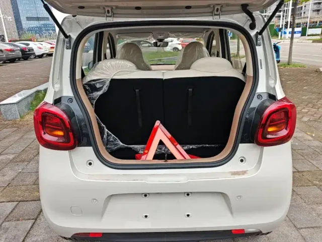 Wuling Hongguang Mini EV — Фото автомобиля 18