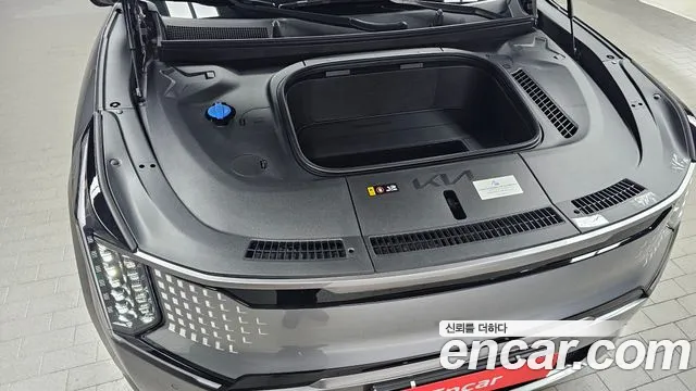 Kia EV9 — Фото автомобиля 3