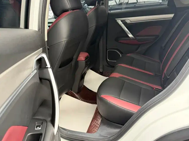 Geely Binyue — Фото автомобиля 14