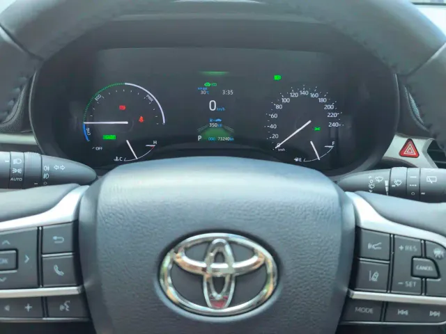 Toyota Sienna — Фото автомобиля 21
