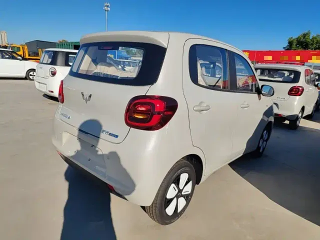 Wuling Hongguang Mini EV — Фото автомобиля 6