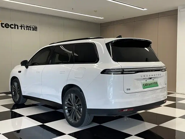Leapmotor C16 — Фото автомобиля 7