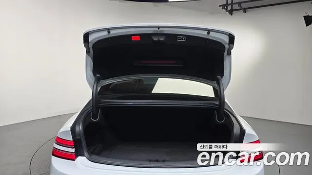 Genesis G80 RG3 — Фото автомобиля 24