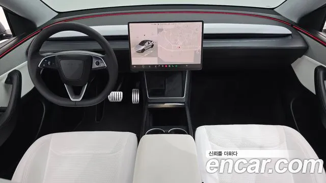 Tesla Model Y — Фото автомобиля 7