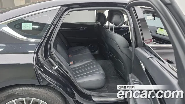 Genesis G80 Бензин 2.5 турбо AWD — Фото автомобиля 11