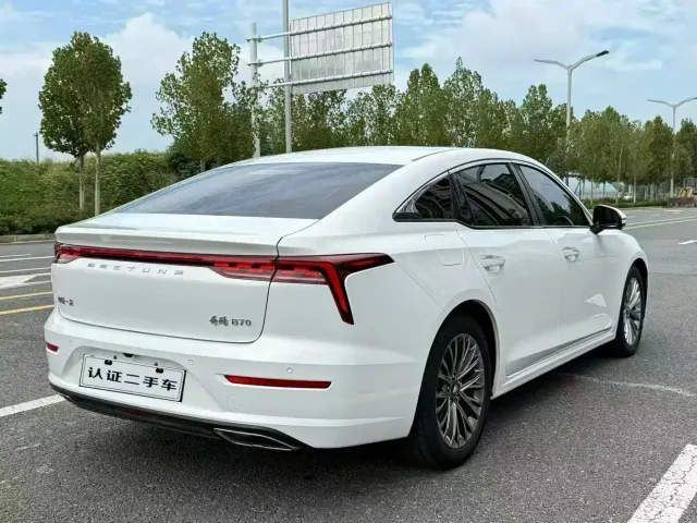 Bestune B70 — Фото автомобиля 9