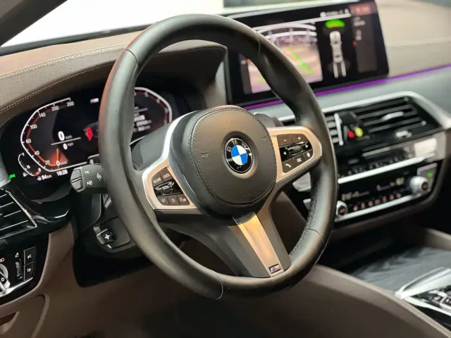 BMW 5 Series — Фото автомобиля 7