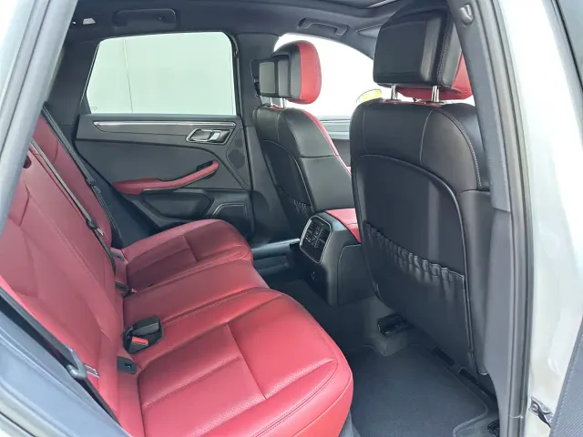 Porsche Macan — Фото автомобиля 15