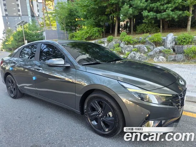 Hyundai Avante CN7 — Фото автомобиля 2