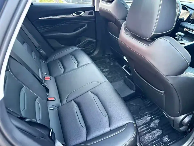 Geely Xingrui — Фото автомобиля 18