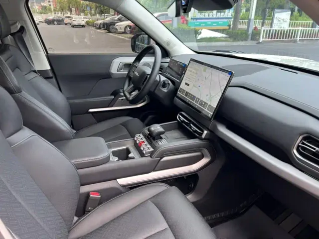 BYD FangChengBao Titanium 3 — Фото автомобиля 12