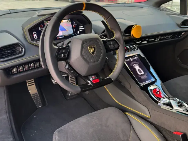 Lamborghini Huracan — Фото автомобиля 9