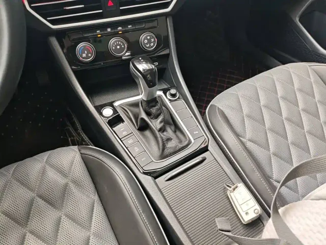 Volkswagen Sagitar — Фото автомобиля 12