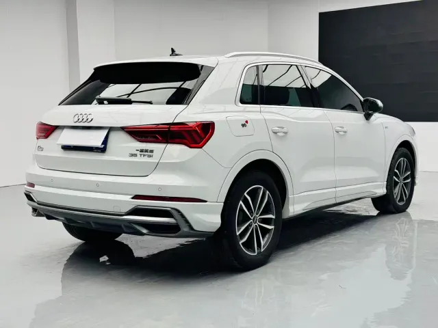 Audi Q3 — Фото автомобиля 5