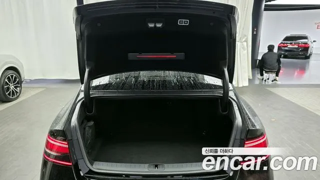 Genesis G90 Бензин 3.5 турбо AWD — Фото автомобиля 20