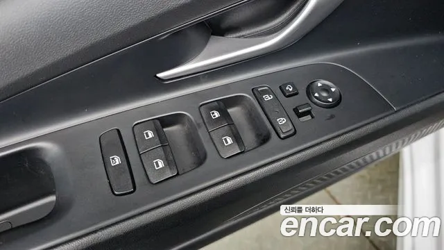 Hyundai AVANTE Avante (CN7) — Фото автомобиля 13