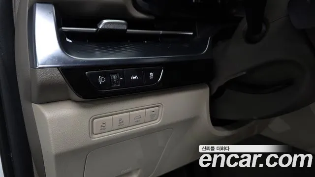 Kia Carnival 4th Gen — Фото автомобиля 28