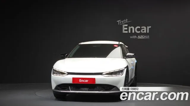 Kia EV6 — Фото автомобиля 2