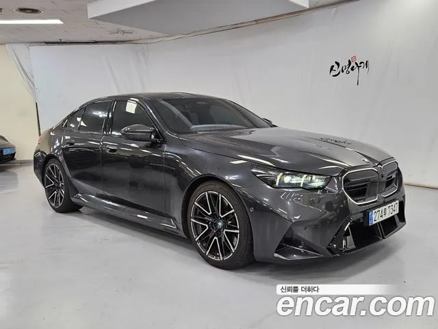 BMW M5 G90 — Фото автомобиля 3