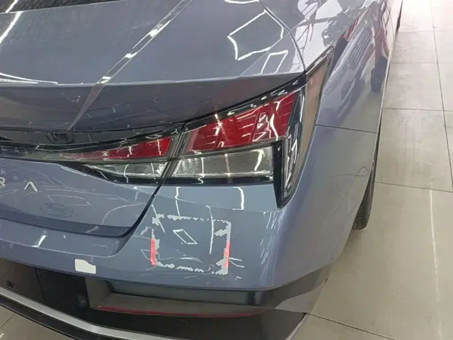 Hyundai Elantra — Фото автомобиля 7