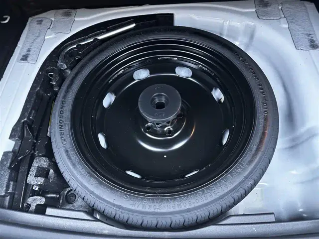 Skoda Karoq — Фото автомобиля 14