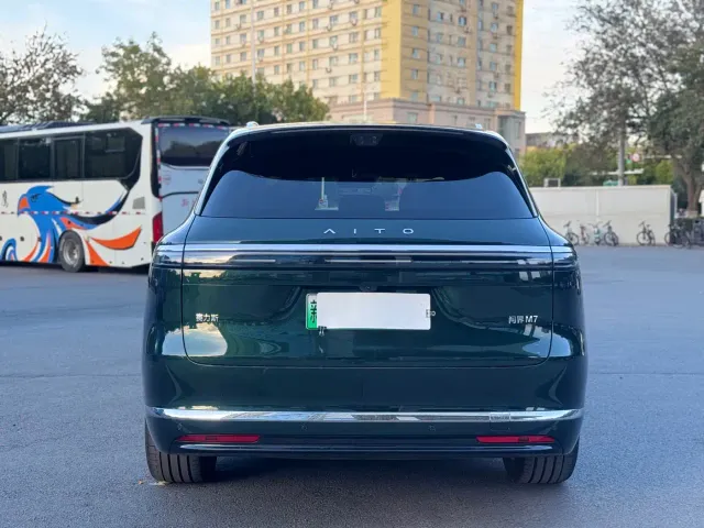 Aito M7 — Фото автомобиля 11