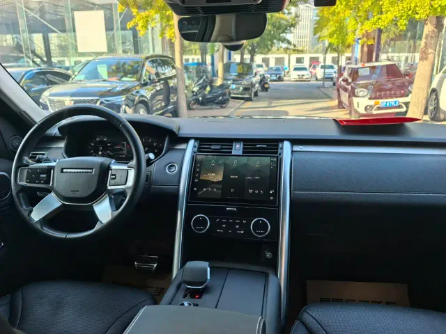 Land Rover Discovery — Фото автомобиля 9