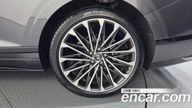 Hyundai Grandeur GN7 — Фото автомобиля 6