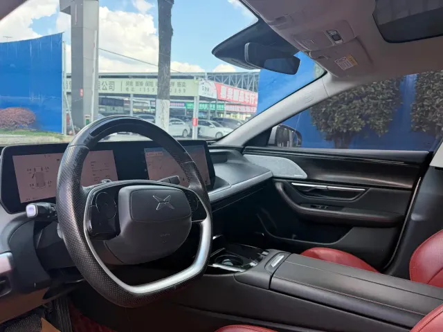 Xpeng P7 — Фото автомобиля 6