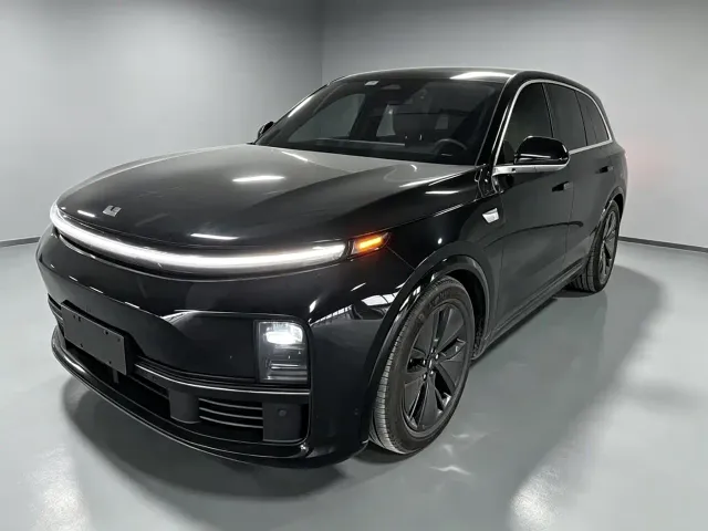 Фотография автомобиля — Li Auto L7