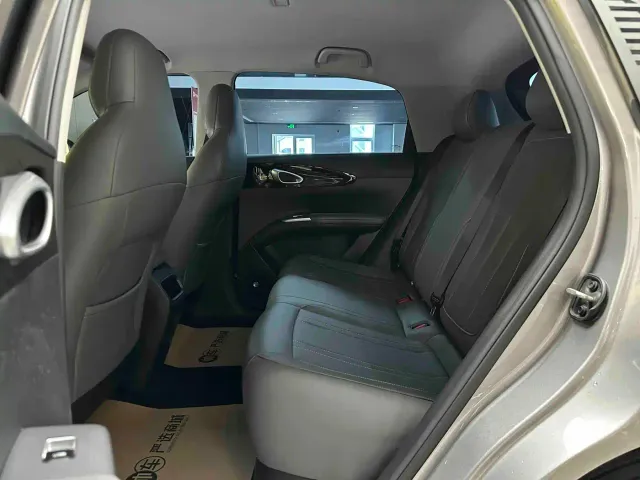 Geely Starry Wish — Фото автомобиля 12