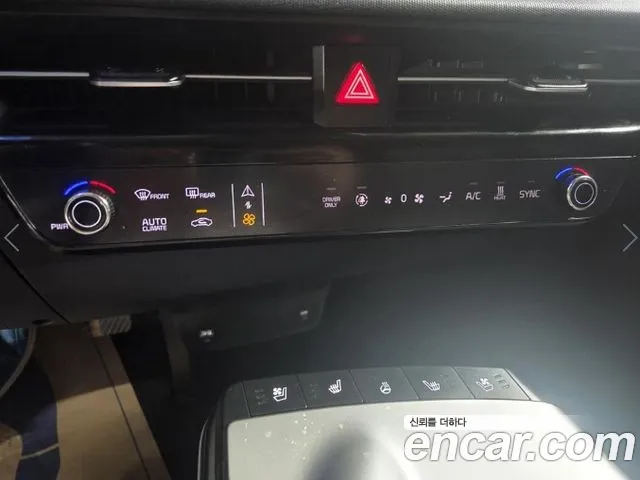 Kia EV6 — Фото автомобиля 17