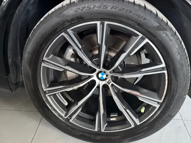 BMW X5 — Фото автомобиля 3