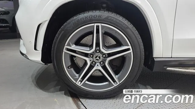 Mercedes-Benz GLS-Class — Фото автомобиля 5