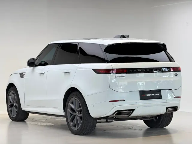 Land Rover Range Rover Sport — Фото автомобиля 11