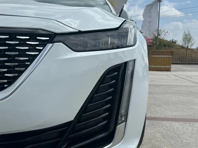 Cadillac CT5 — Фото автомобиля 11