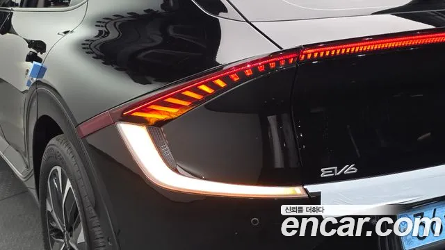 Kia EV6 — Фото автомобиля 8