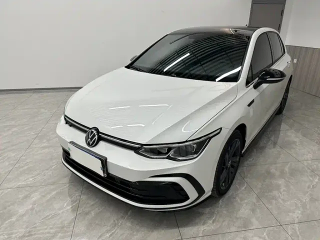 Фотография автомобиля — Volkswagen Golf